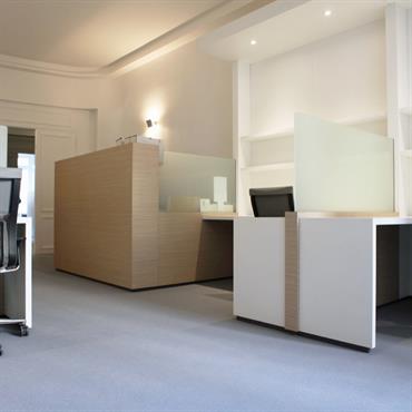 Avenue Hoche à Paris 8.
Des bureaux contemporains.  Domozoom