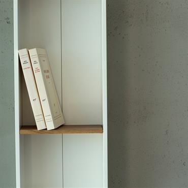 Appartement Villefranche-sur-Mer (06). Habillage des murs du salon.   

Produit : Panbeton® classique
Finition / Couleur : sans motif brut moyen, teinte 200 – Gris béton.

Architecte : Nicolas Duchateau 
Crédits ...