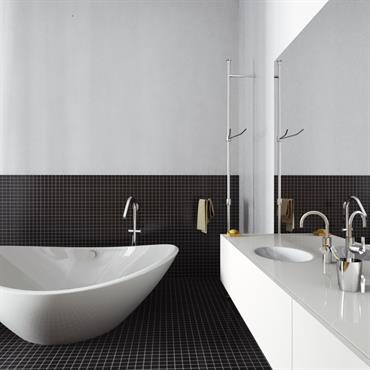 Salle de bain confortable et moderne 