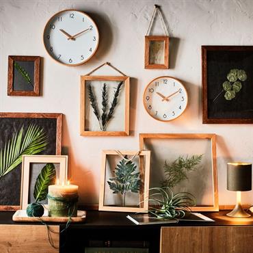 Cliquez pour agrandir et passer en diaporama Horloge en bois de hêtre D26cm - naturelABELIA