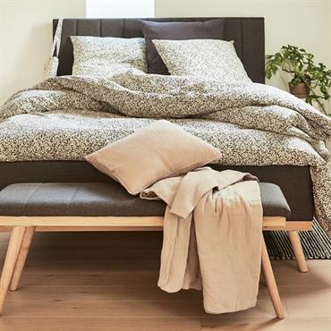 Cliquez pour agrandir et passer en diaporama Bout de lit en tissu et pin L116xl40xH43cm - gris anthraciteLUNA