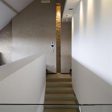 Montée d'escalier sur 1er étage Montée d'escalier sur 1er étage