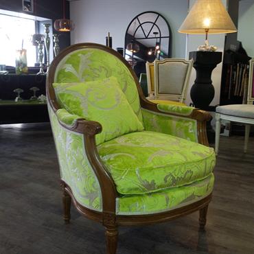 Fauteuil avec tissu en velours vert floqué 