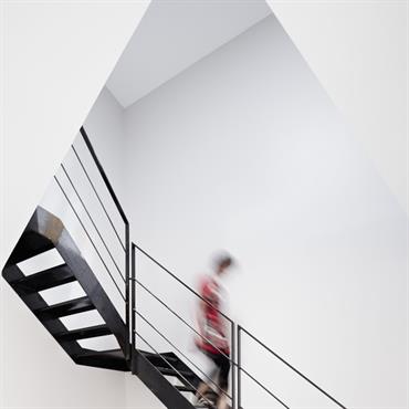 Escalier contemporaine à structurel métallique 