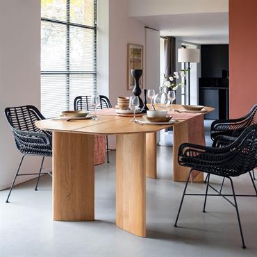 Cliquez pour agrandir et passer en diaporama Table de repas ovale fixe en chêne massif - bois clair