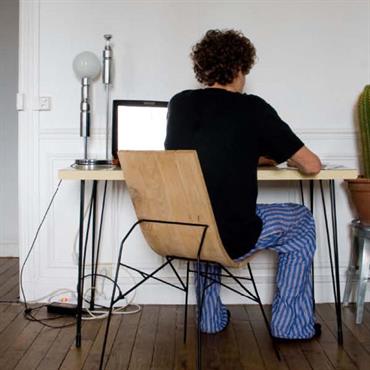 Console et chaise en bois avec piétement en acier 