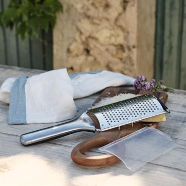 Cliquez pour agrandir et passer en diaporama Râpe en inox - gris métalliséOXO