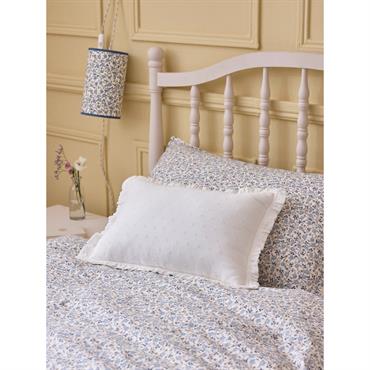 Housse de coussin broderie anglaise