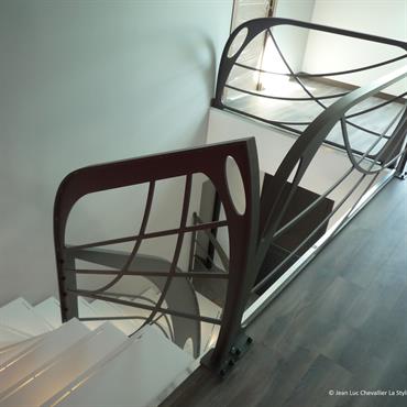 Escalier 2/4 tournant Art Nouveau