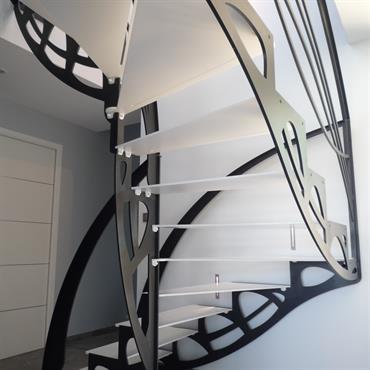 Escalier design papillon noir et blanc