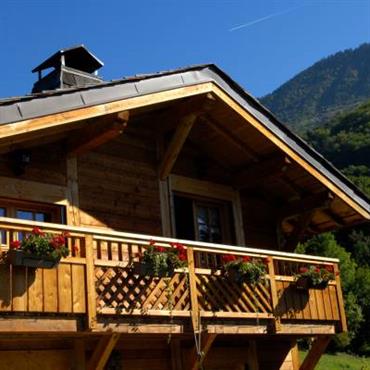 Balcon d'un spacieux chalet de montagne 