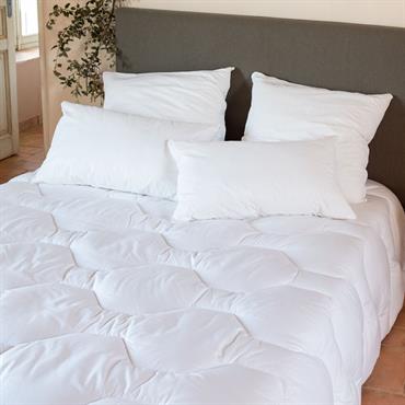 Cliquez pour agrandir et passer en diaporama Couette tempérée en tencel et coton - blanc 220x240cmROSALIA