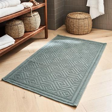 Cliquez pour agrandir et passer en diaporama Tapis de bain surpiquage losanges en coton - vert cèdre 60x100cmSADOU