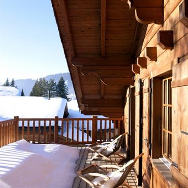 Le chalet vu depuis la terrasse 
