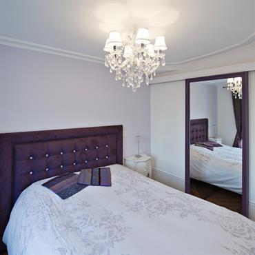 
Dressing invisible dans une chambre

La surface réduite de cette petite chambre ne permettait pas l'installation de meubles de dressing. De plus elle était entourée de mur porteur En revanche elle ...