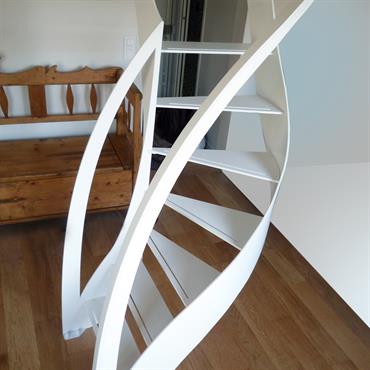 Escalier design profil débillardé