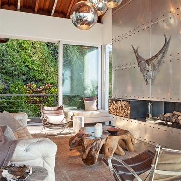 Ambiance tropicale chic à Rio par WHEREINRIO Ambiance tropicale chic à Rio par WHEREINRIO, agence spécialisée dans les séjours en appartements et villas de Caractère à Rio