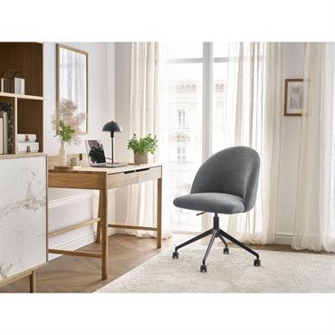 LA COLLECTION Assortissez vos chaises à votre canapé et offrez-vous un intérieur 100% harmonieux avec les nouvelles collections de chaises BOBOCHIC ! Découvrez la collection de chaises LALIE au design ...