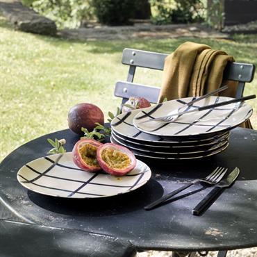 Assiette à dessert rayée en grès D21