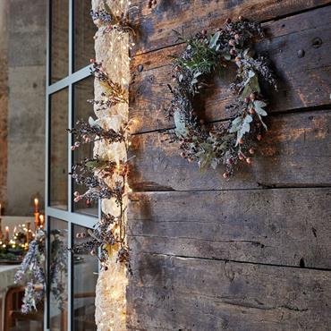 Guirlande de Noël en feuilles et baies artificielles L1