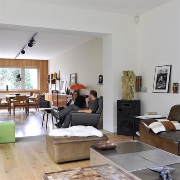 Piece a vivre avec salon donnant sur Salle a manger