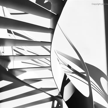 Escalier design hélicoïdal Art Nouveau