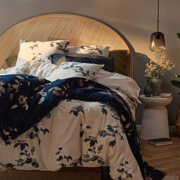 Housse de couette 260x240cm et 2 taies d'oreiller 63x63cm en coton lavé à motif floral - blancLINH