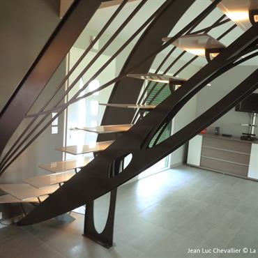 Escalier design acier Art Nouveau