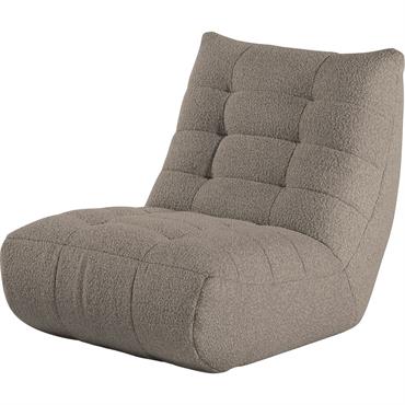 Fauteuil en tissu bouclette - gris clairSCALO L'art de vivre dans l'élégance. Ce fauteuil à tout pour plaire. Sa forme aux rondeurs généreuses apporte une ambiance chaleureuse et un confort douillet. Son esthétisme donnera un style tendance à ...