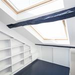 Chambre Bureau sous les toits de Paris