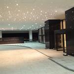 Terrasse de l'hôtel avec vue sur la ville