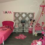 Chambre rose et blanche