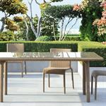 Salle à manger extérieure en rotin