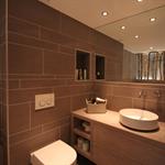 Salle de bain ouverte sur chambre principale