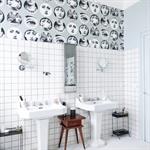 Salle de bain moderne blanche