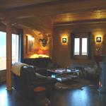 Un salon cosy près du poêle