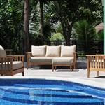 Salon extérieur en teck et coussins écru