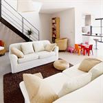 Séjour blanc et lumineux