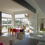 Le séjour vue de la cuisine