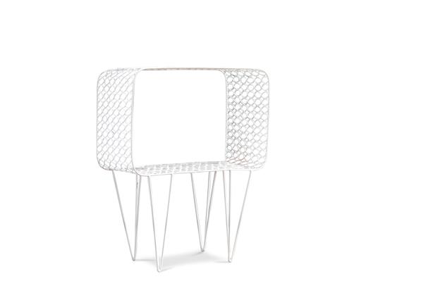 Table d'appoint en métal blanc