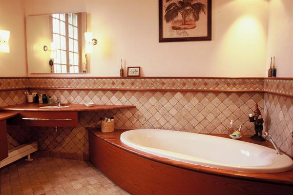 Image Salle de bain mosaiques de marbres Vincent GUILLO   architecte d'intérieur