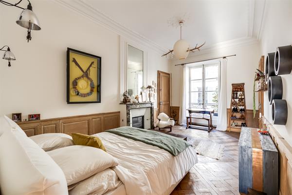 Image Boiseries décapées et déco design ethnique meero