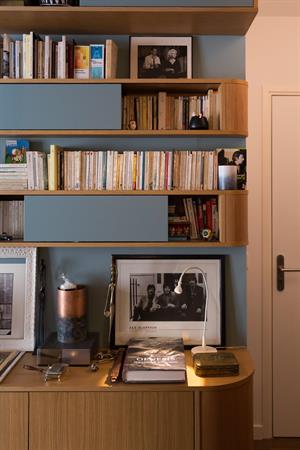 Bibliothèque et buffet à galbe