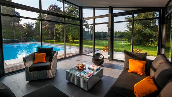 Image Véranda avec vue piscine Vérandaline