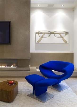 Image Partout les meubles design répondent aux oeuvres d'art Atelier FB