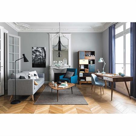 Image Ambiance chique et cosy pour ce canapé en tissu gris élégant et contemporain 