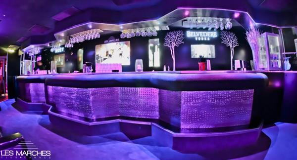 Image Refection du Bar - Revêtement Croco Glow Deco – MDeco