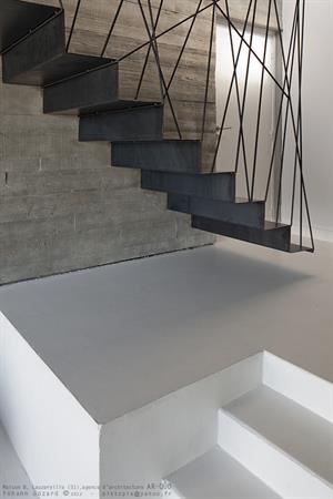 Image Escalier en tôle d'acier pliée AR-QUO