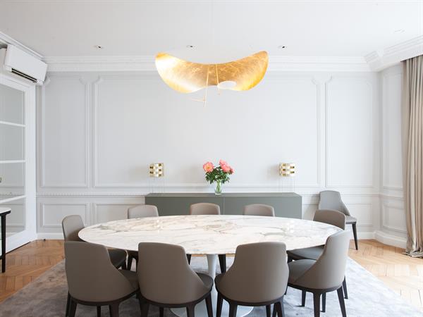 Image Décor design dans un cadre haussmannien 10surdix