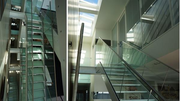 Image Escalier en verre et métal Jean-Yves Arrivetz